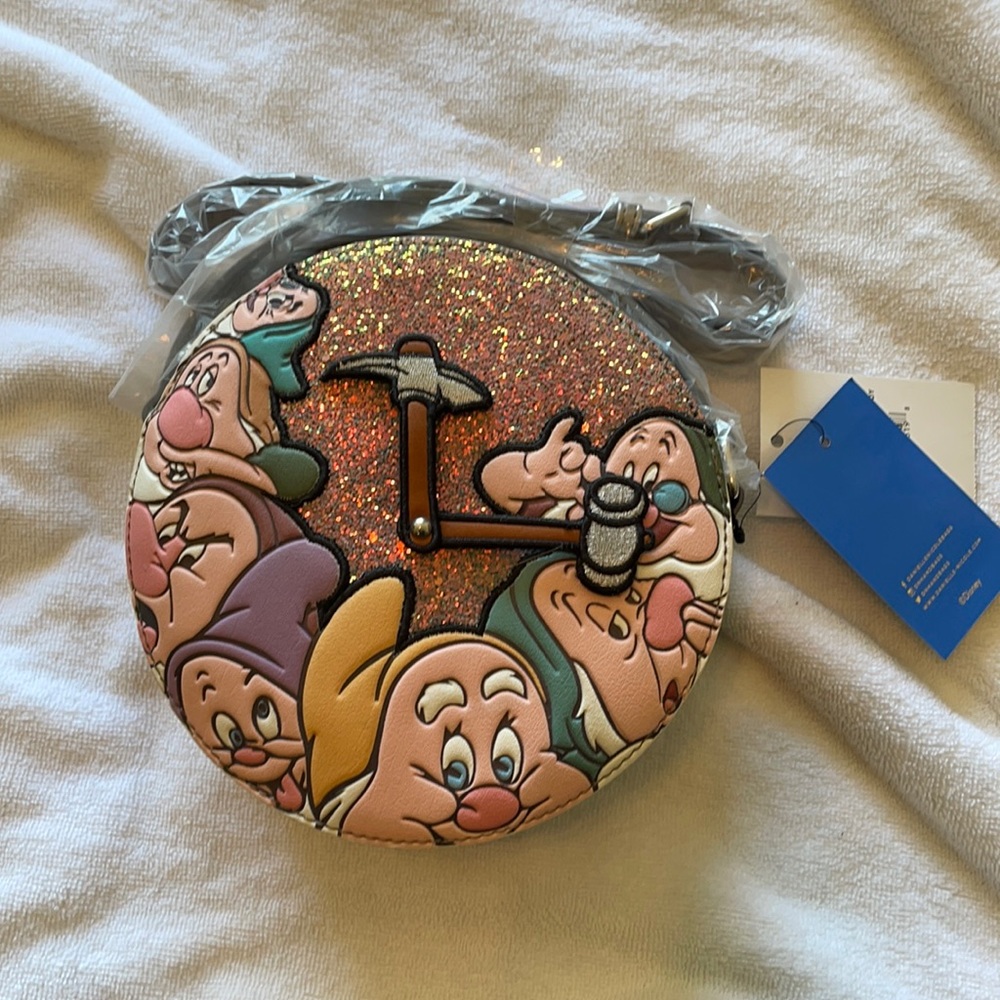 Danielle Nicole NWT Seven Dwarves Crossbody